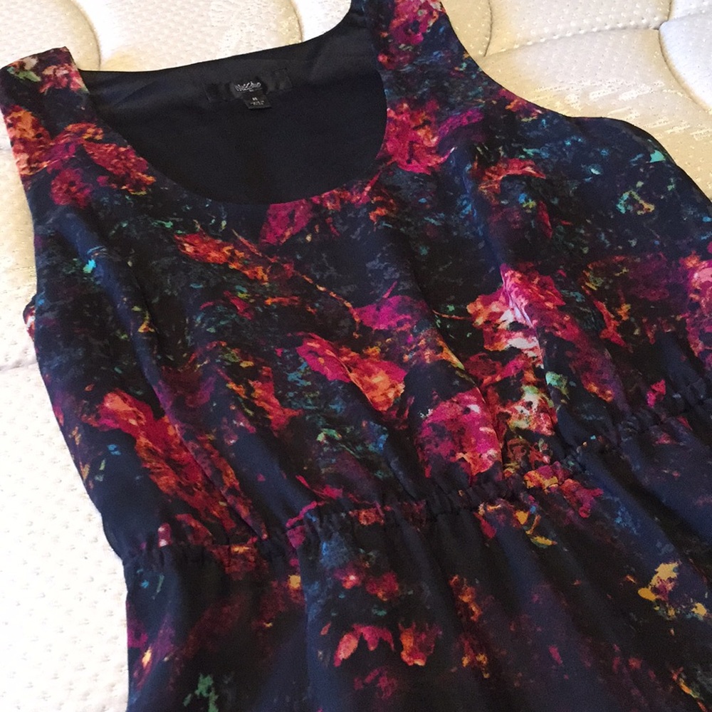 High-Low Dress - Picture 2 of 5